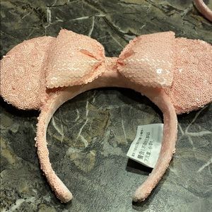 Light pink Disney Minnie mouse ears